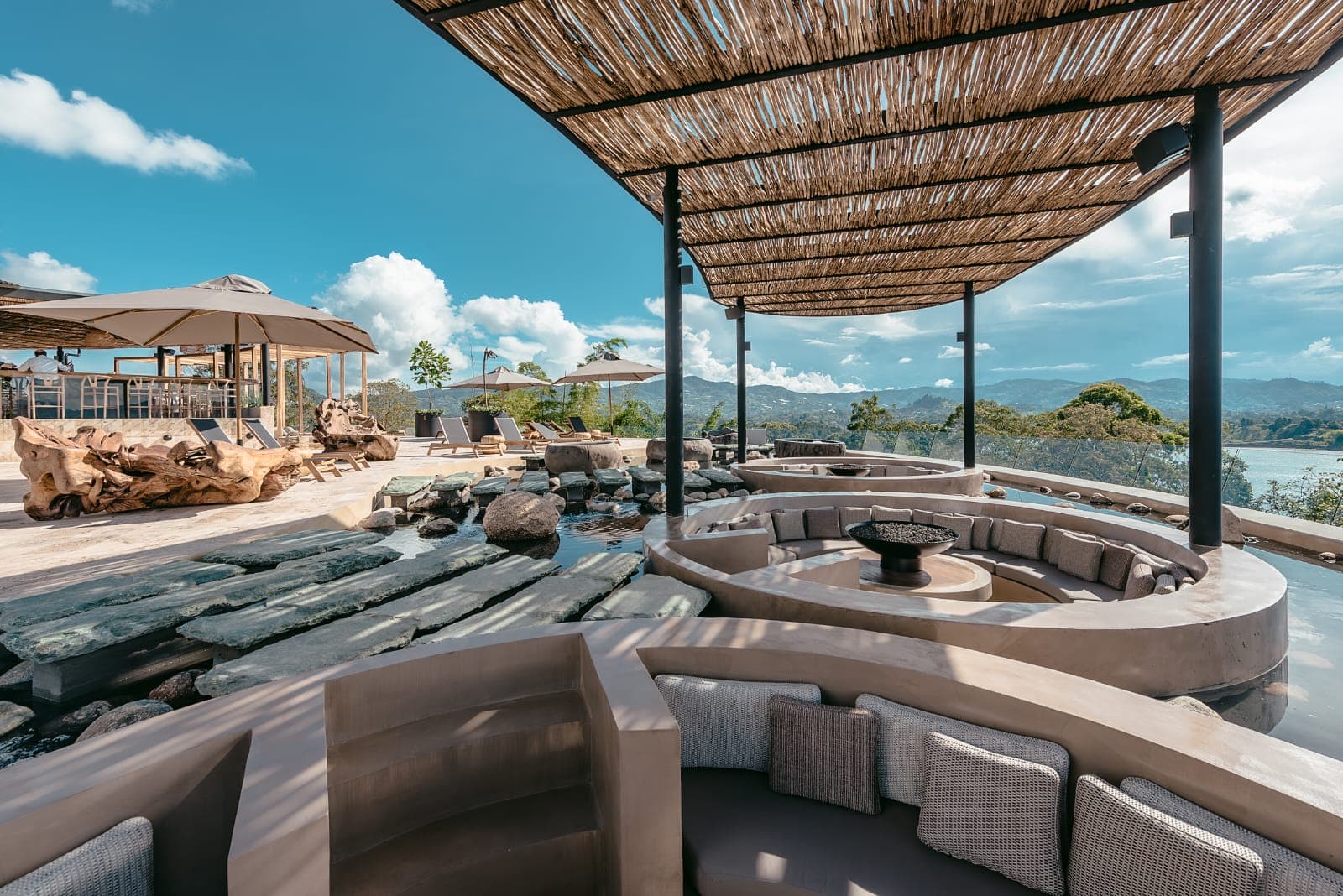 Hotel 48