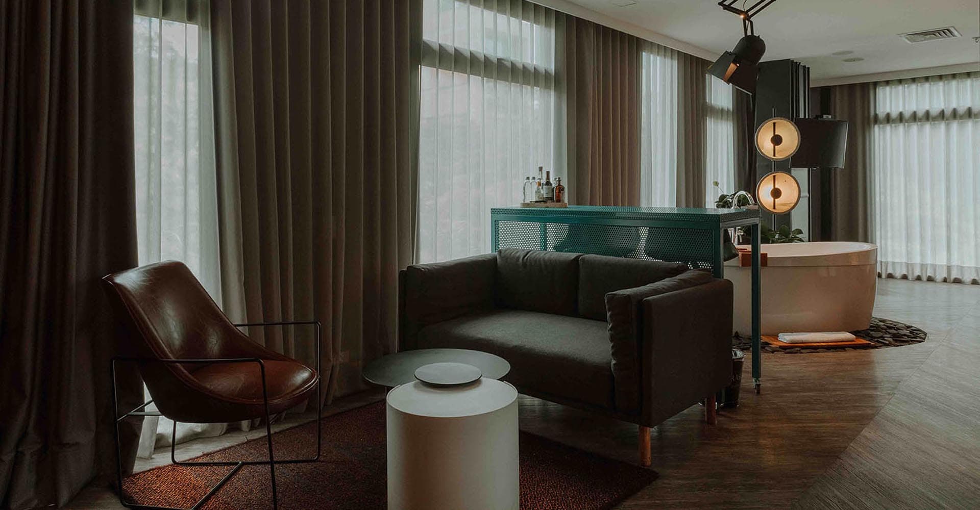 Hotel 6